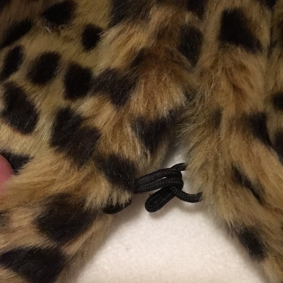 NWOT Tulle Brand Animal Print Faux Fur Vest - Picture 4 of 8